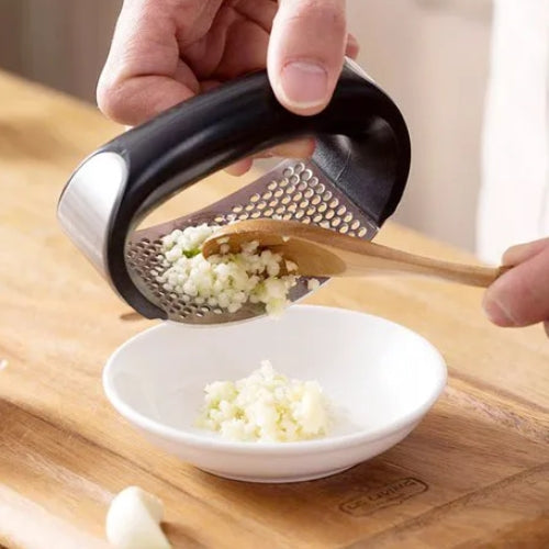 Stainless Steel Garlic Press – Manual Hand Press Kitchen Gadget